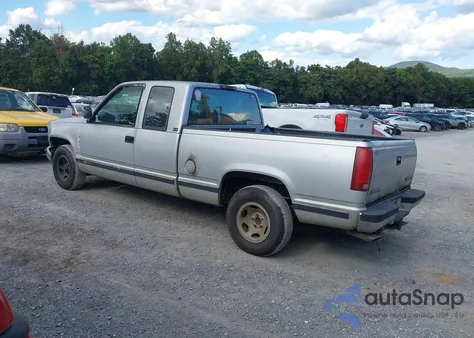 1994 GMC Sierra C1500 z USA, uszkodzony, nr VIN 2GTEC19K3R1532061